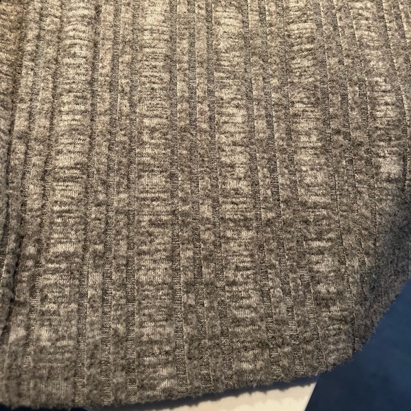 Forever 21 girls gray long sleeve dress. Size 13/14. Worn once, washed twice. - Picture 8 of 9